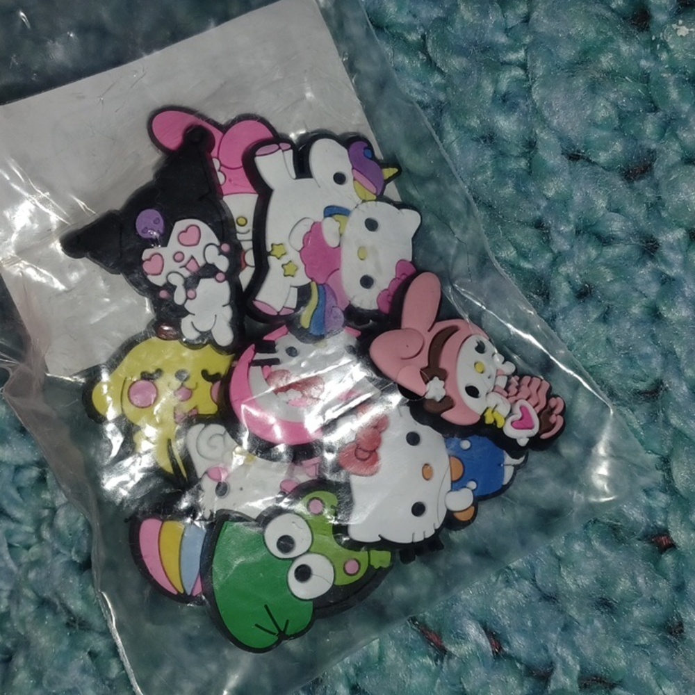 Hello Kitty's Delightful Cache - Picture 9 of 16